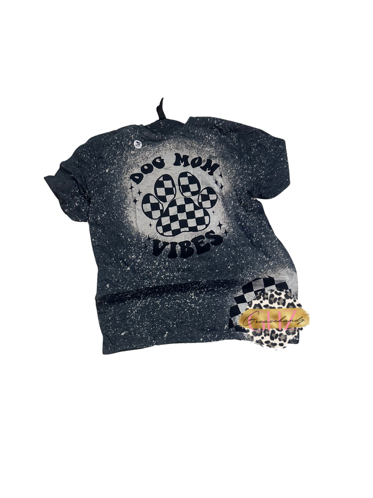 #166 Dog Mom vibes bleached t-shirt (M)