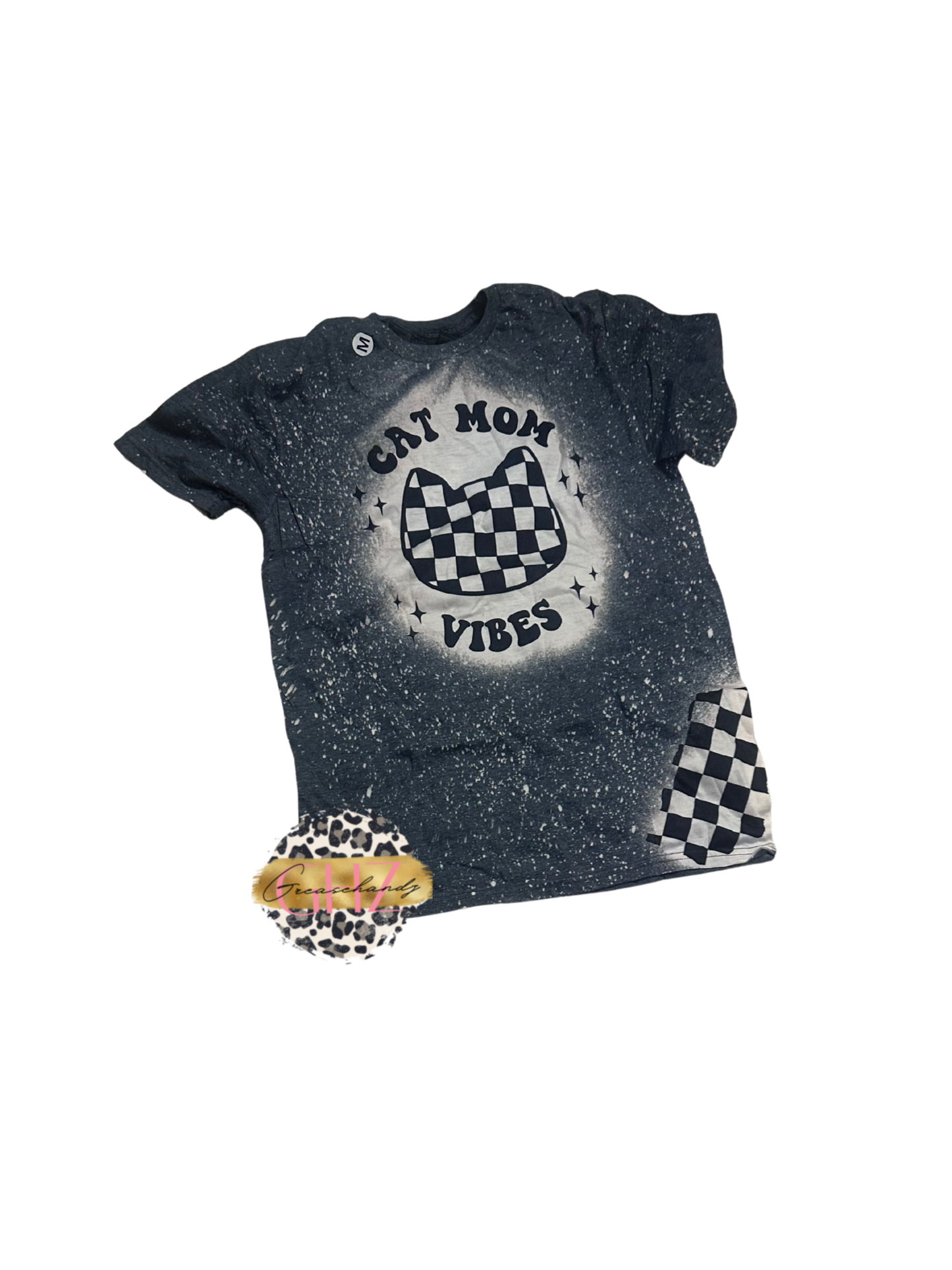 #169 Cat mom Vibe bleached t-shirt (M)