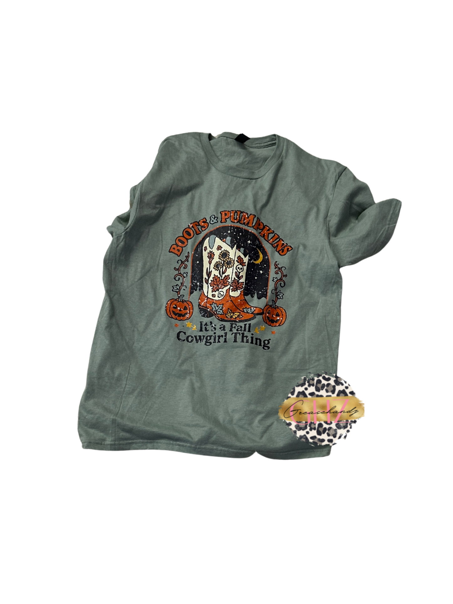 #55 fall cowgirl thing tshirt M