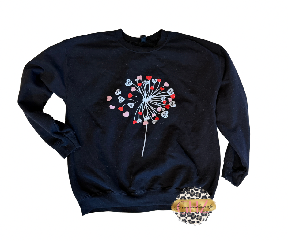 Blow Kiss Heart Sweatshirt/Hoodie