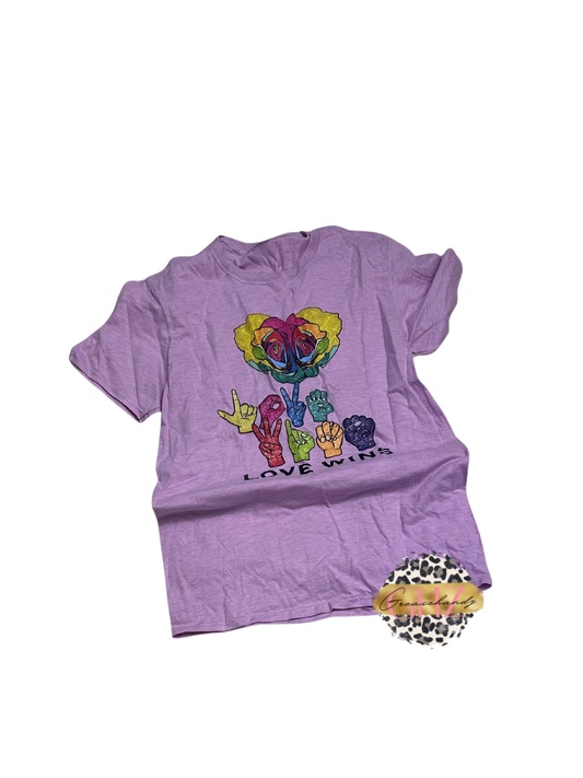 #174 Love WIN t-shirt (M)