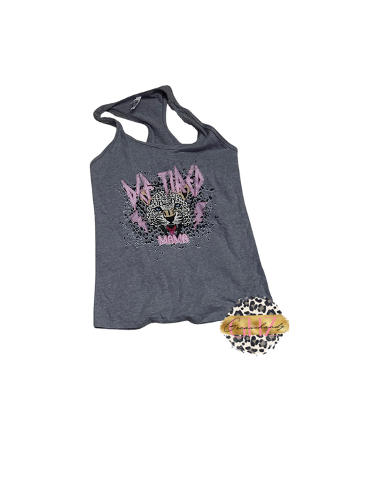 #189 Def tired mama tanktop (M)