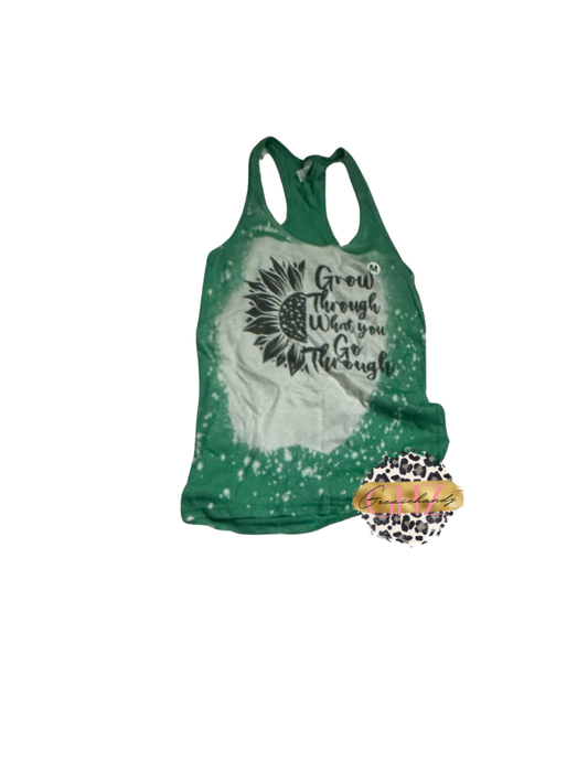 #209 Grow through what you go through t-shirt (M)