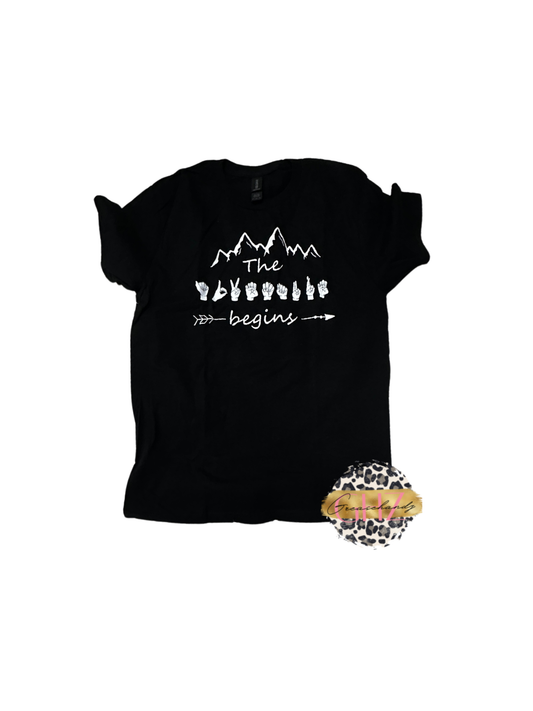 #40 adventure begins tshirt (M)