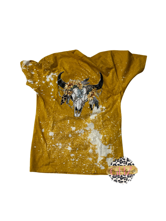#60 bleached boho skull tshirt M