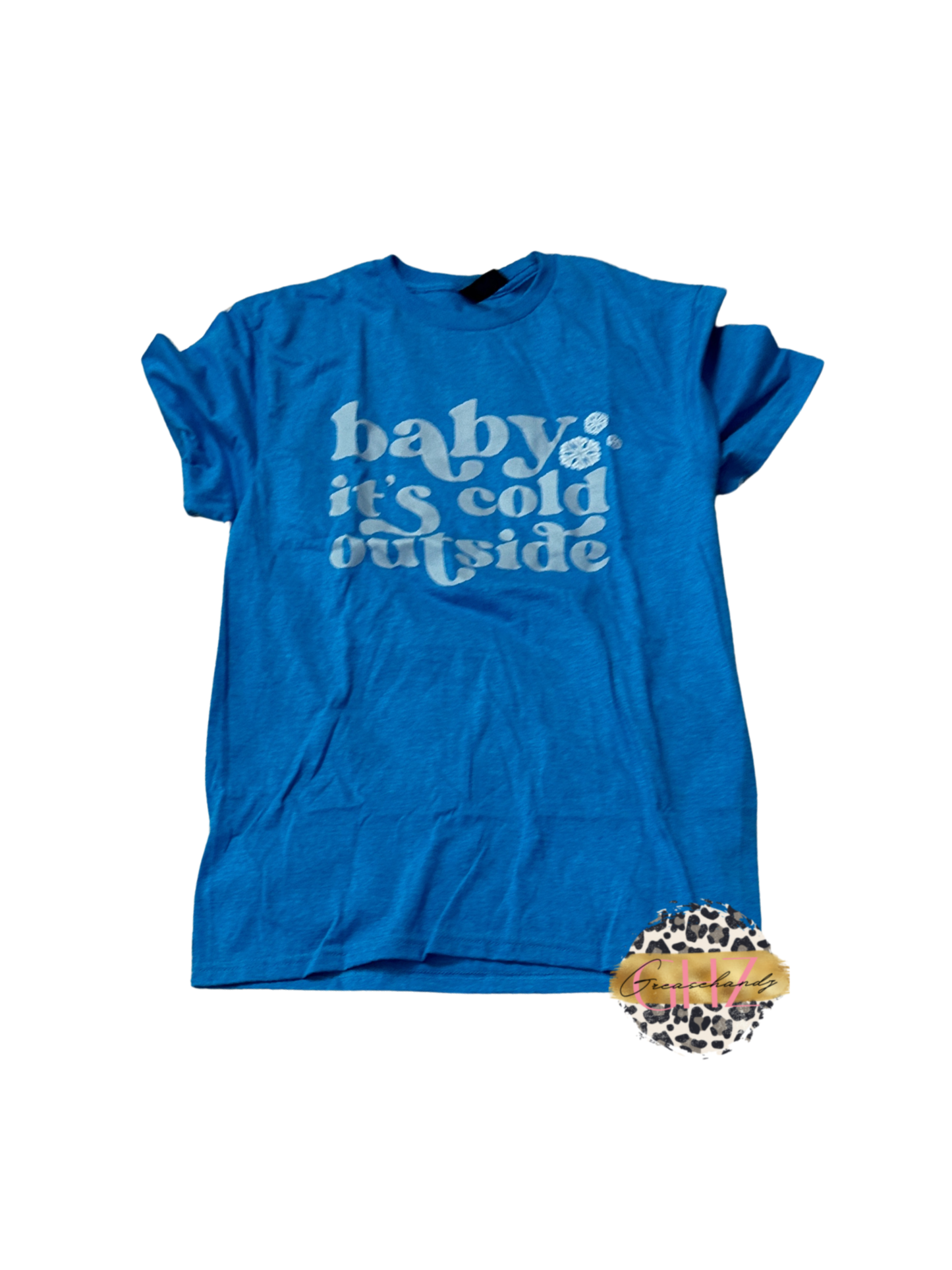 #62 baby it’s cold outside tshirt M